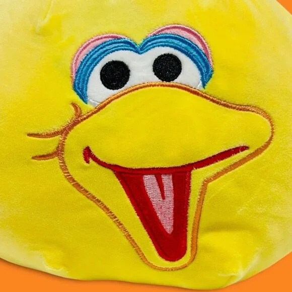 Sesame Street Big Bird Adult Snugible 2-in-1 Blanket Hoodie & Pillow! NEW! - Picture 5 of 8